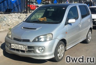 Битый автомобиль Daihatsu YRV