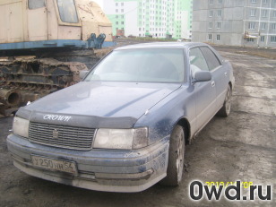 Битый автомобиль Toyota Crown