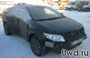 Битый автомобиль Toyota Corolla