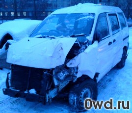 Битый автомобиль Toyota Lite Ace