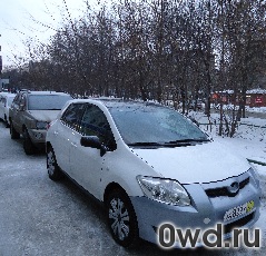 Битый автомобиль Toyota Auris